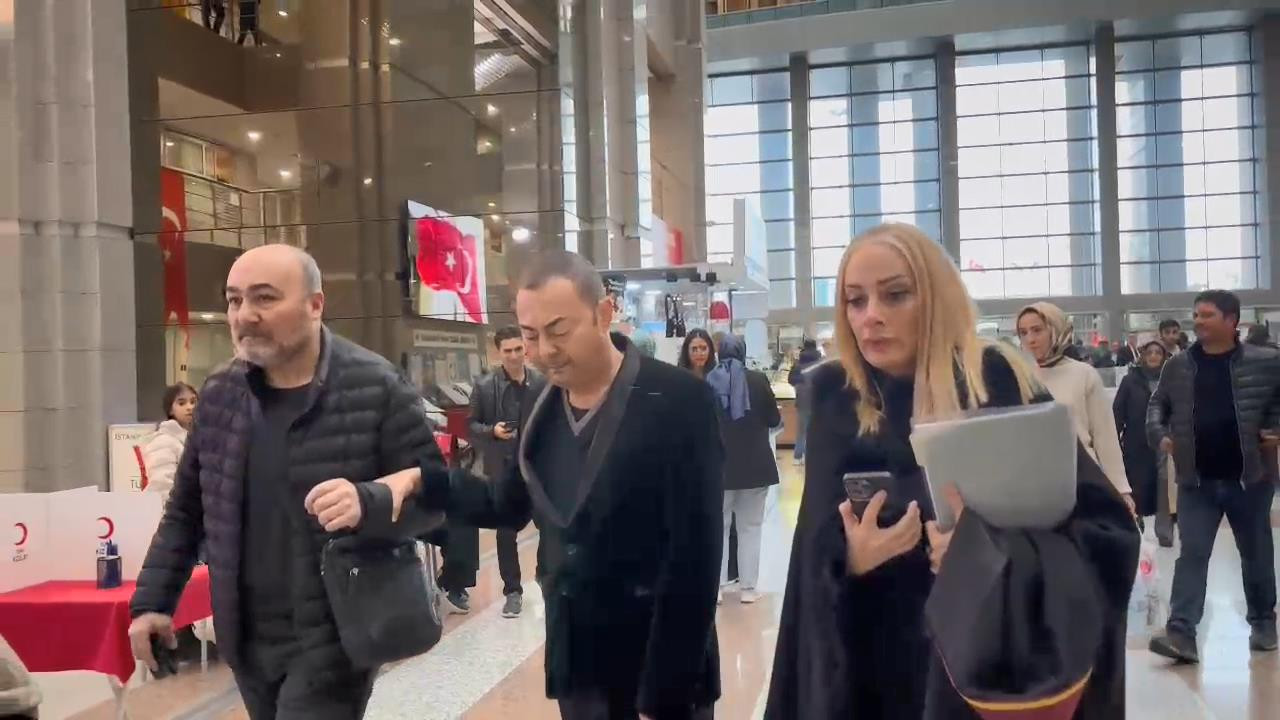 Yasadışı bahise teşvik ile suçlanıyordu! Serdar Ortaç hakim karşısında