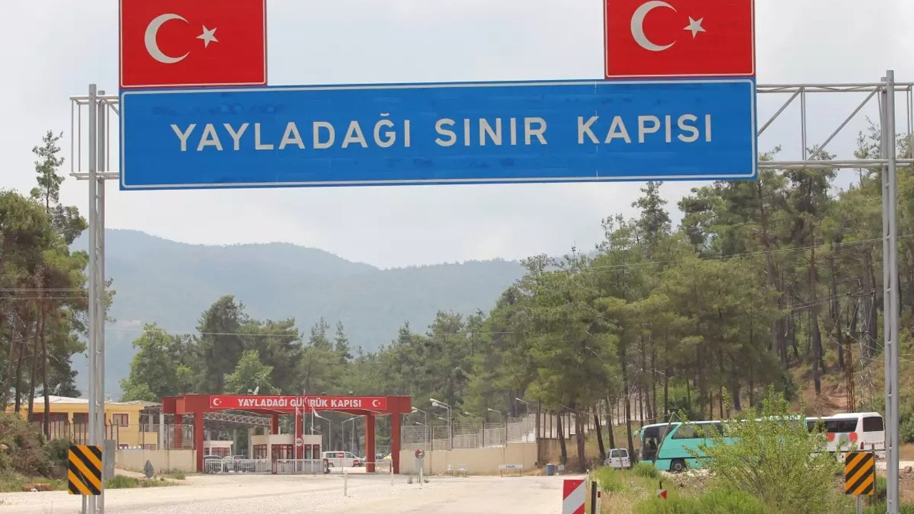 Cumhurbaşkanı Erdoğan Suriyelilerle ilgili tarihi gelişmeyi duyurdu: Yayladağı Hudut Kapısı'nı açıyoruz