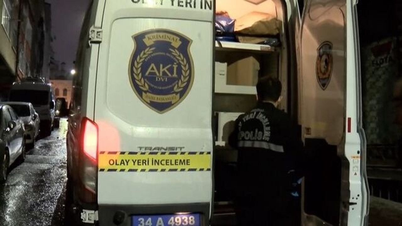 Bağcılar'da akıl almaz olay: Taşla çocuklara saldırdılar