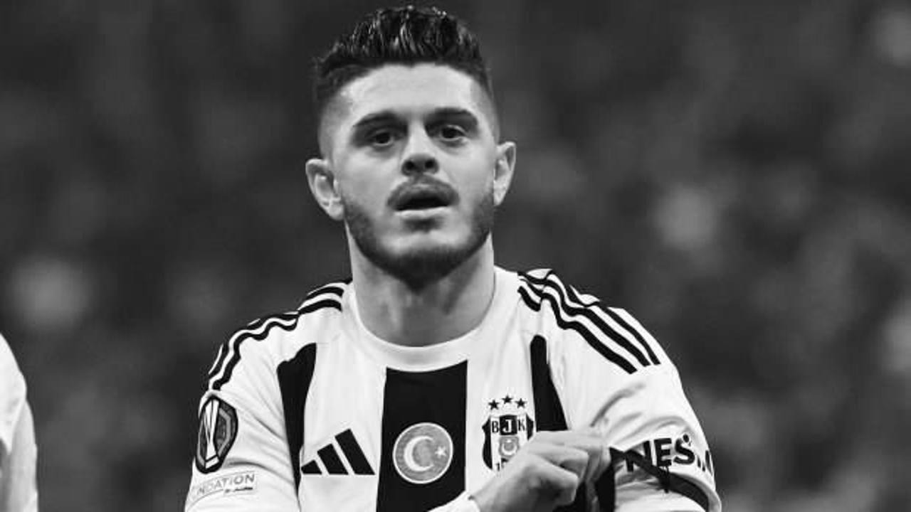 Beşiktaş'tan Galatasaray'a gönderme: Golden sonra Beşiktaşlı duruşu
