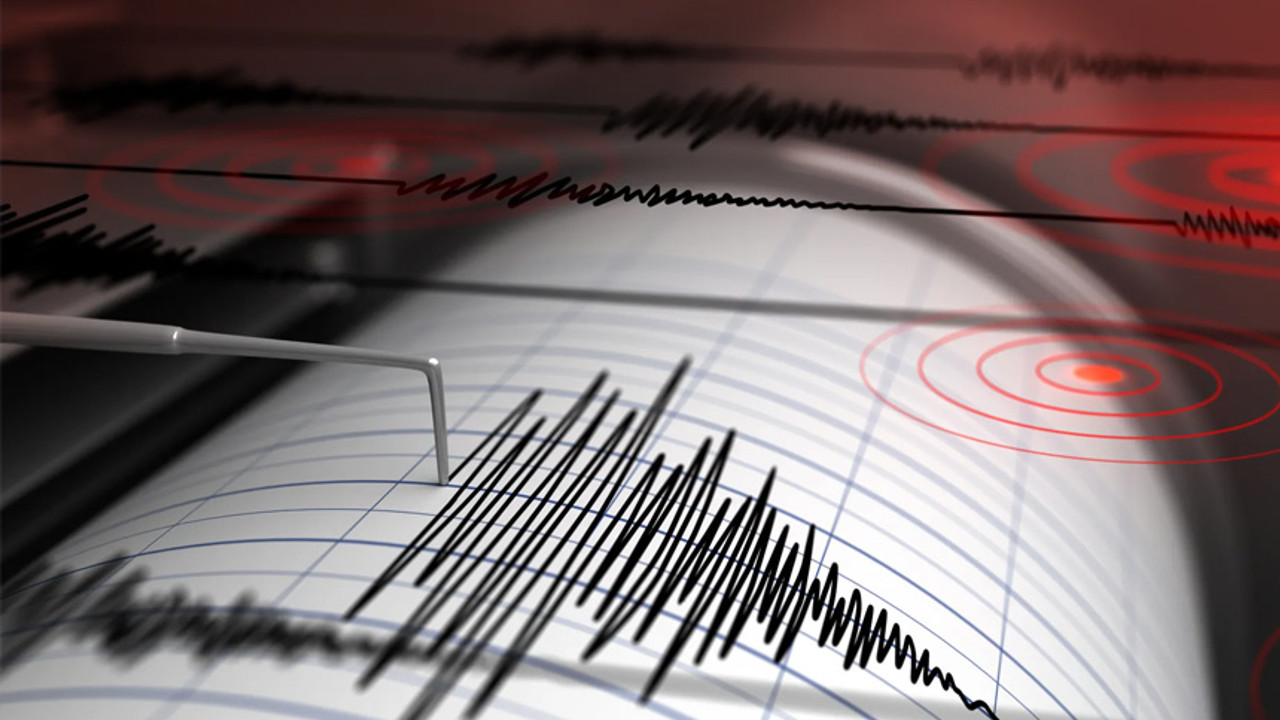 Antalya'da korkutan deprem! Çevre illerden de hissedildi