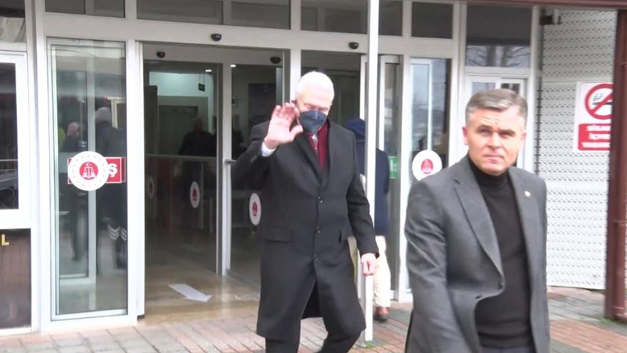 Ünlü oyuncu Metin Akpınar'a 'kızından' 10 milyonluk dava! Uğur Dündar mahkemede neler söyledi?