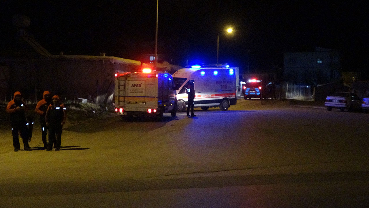 Gece saatlerinde korku dolu anlar! AVM otoparkında canlı bomba ihbarı!