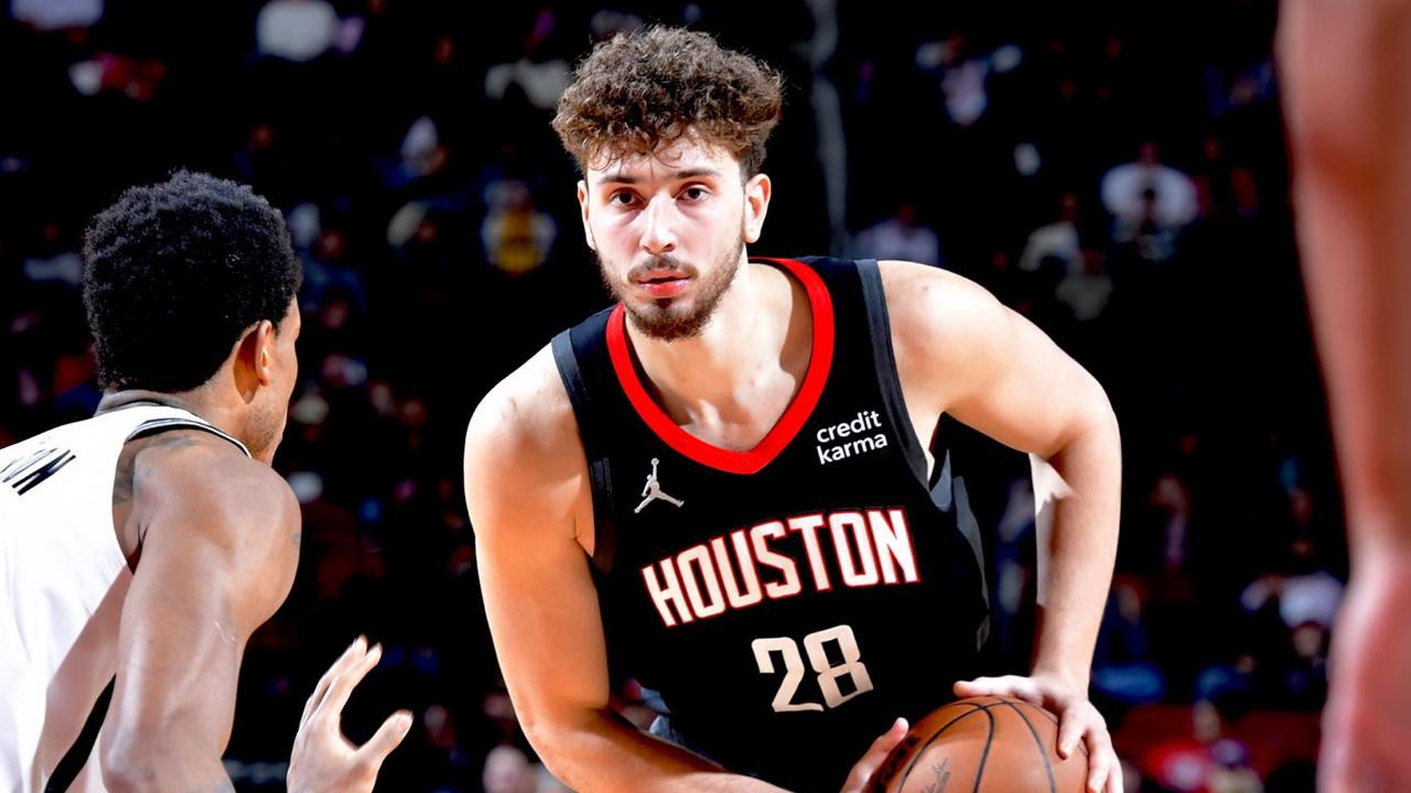NBA'de Alperen Şengün rüzgârı: Rakip salonda İzmir Marşı yankılandı!