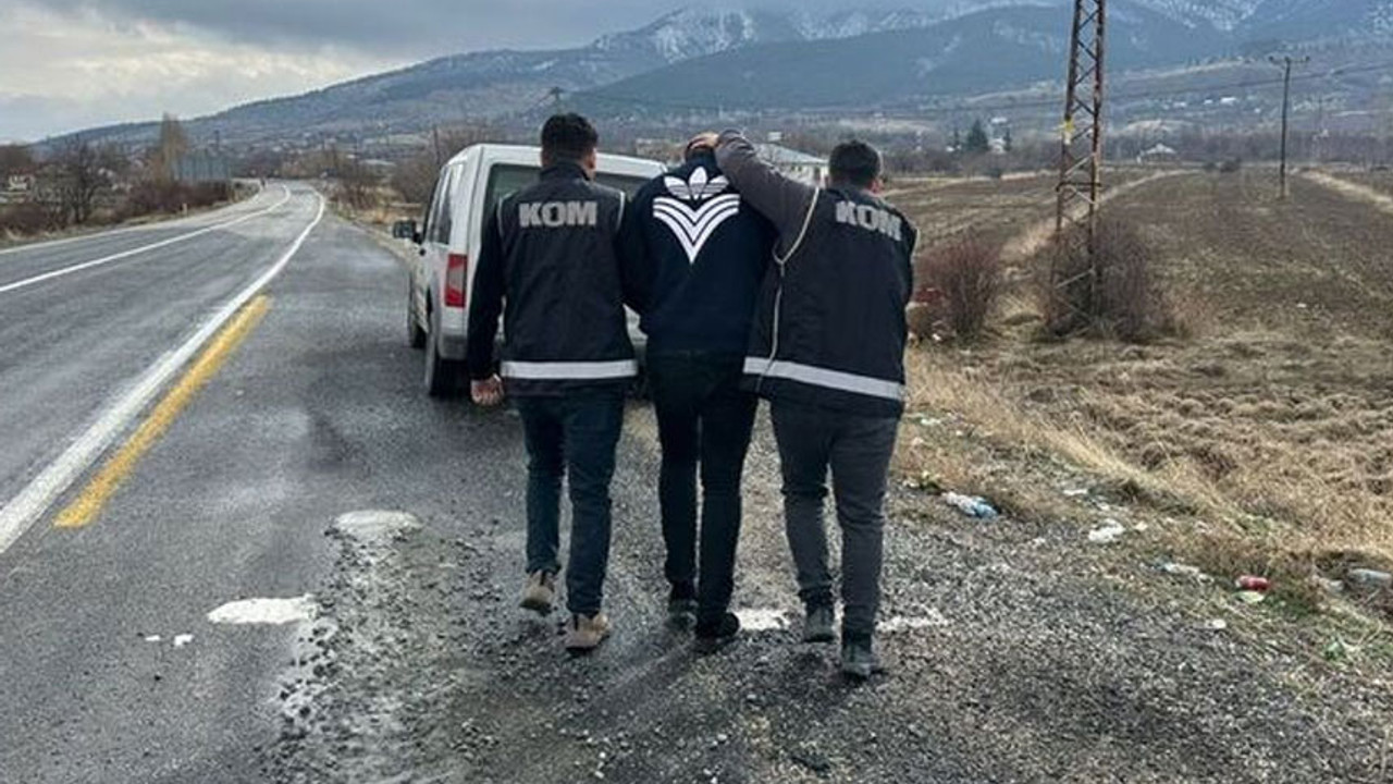 FETÖ'ye yönelik "Kıskaç-33" operasyonlarında 36 şüpheli tutuklandı