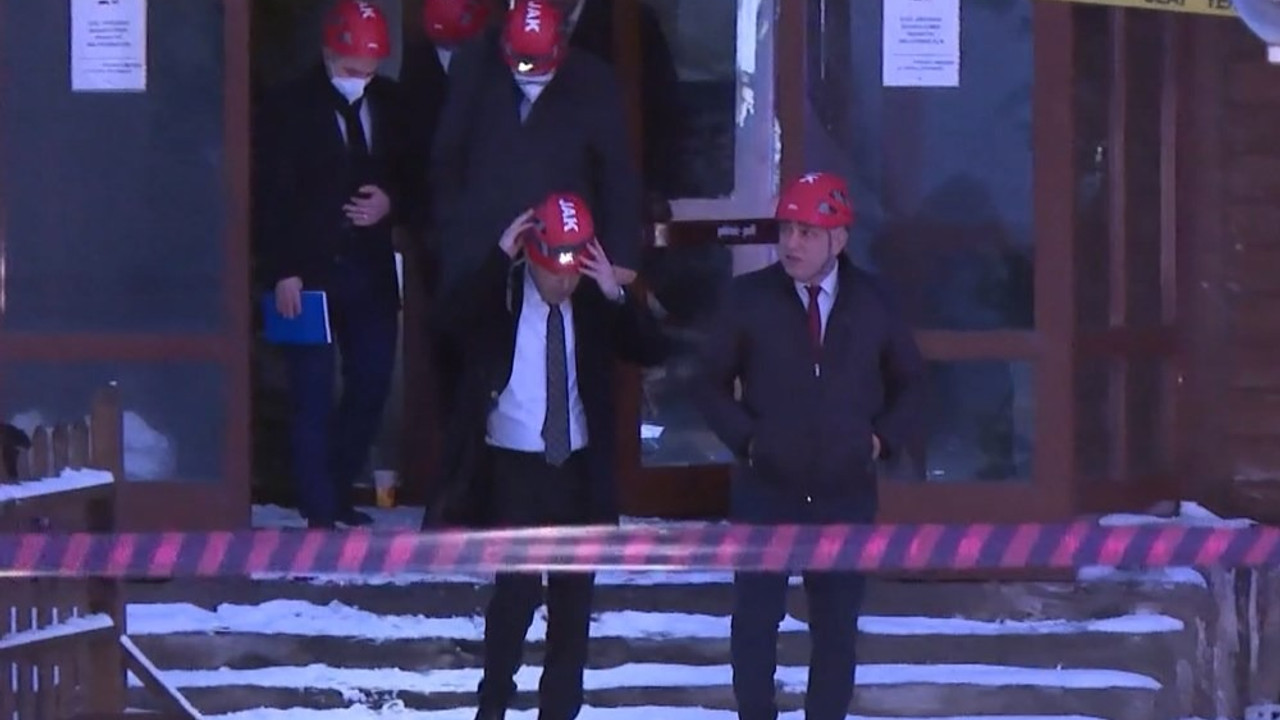Bolu'da otel yangını faciası: Bilirkişi heyeti Grand Kartal Otel'de inceleme yaptı