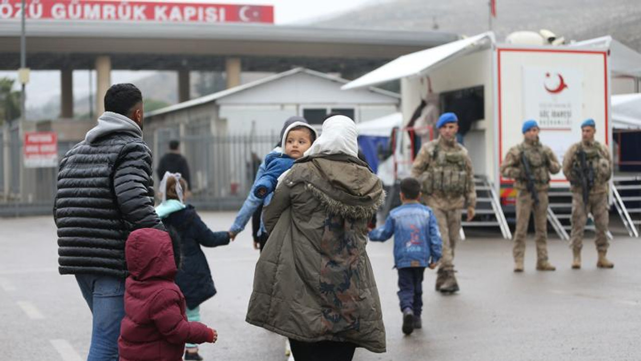 Son 1 ayda Suriyelilerin geri dönüşü hız kazandı: 52 bin 622 kişi evlerine döndü!