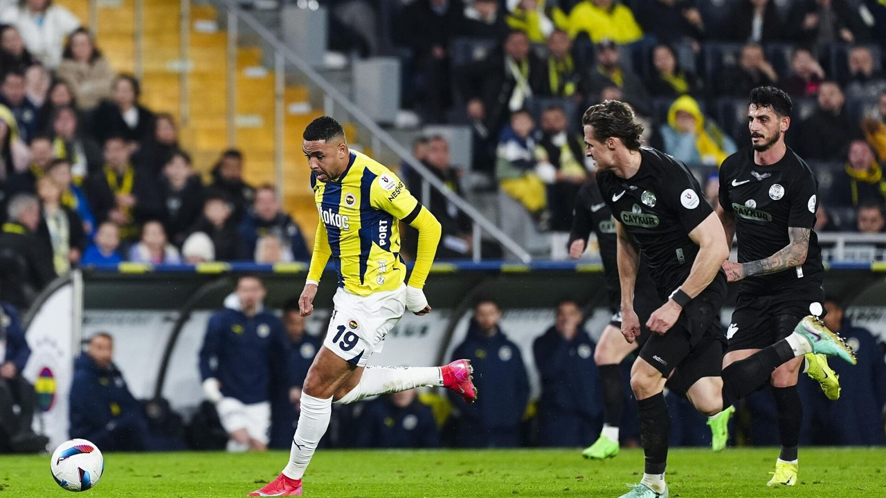Fenerbahçe, 9 kişi kalan Rizespor'u son dakikalarda yıktı!