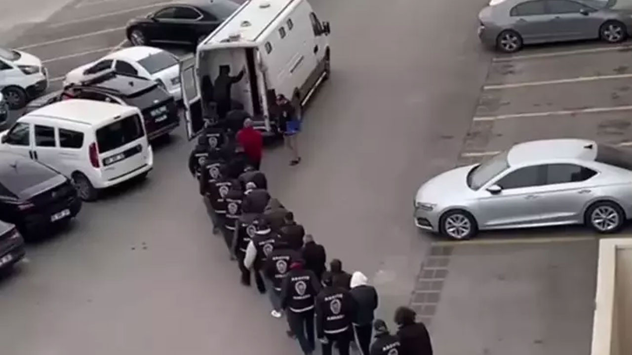 Ankara’da hırsızlık operasyonu: Biri bazanın içinde yakalandı