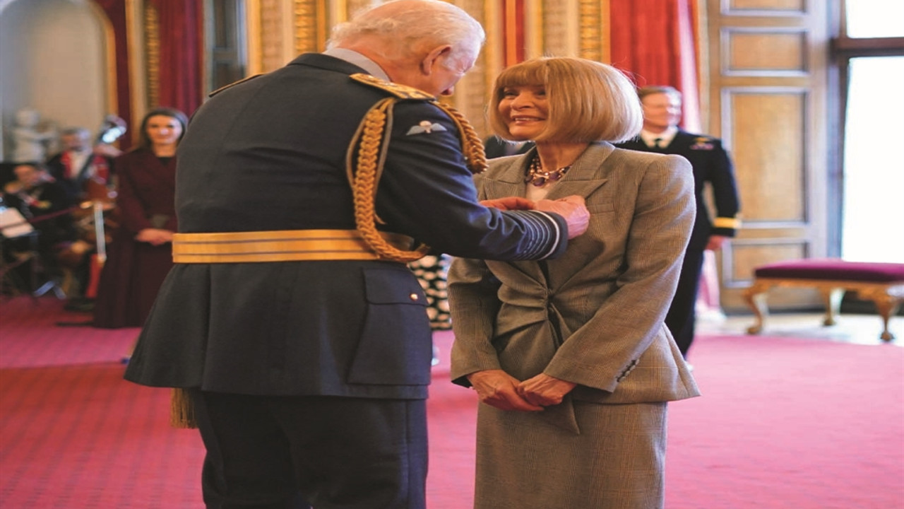 Kral Charles layık gördü! O dergiye kraliyet nişanı