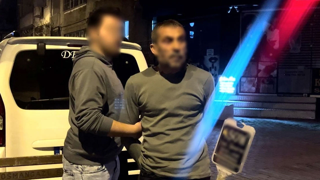 Bursa'da tartıştığı kadını benzin döküp yakmaya çalıştı
