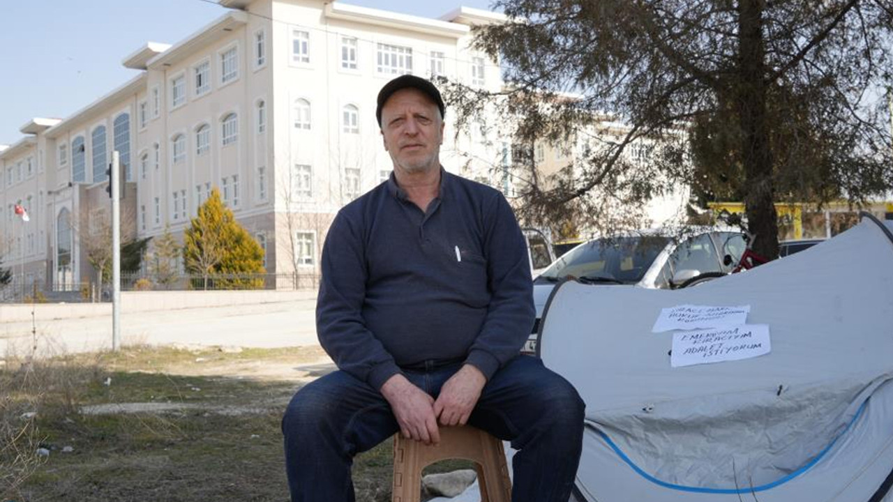 Bisikletle bakanlığa gideceğim! Kirası yükseltilince adliye önüne çadır kurdu