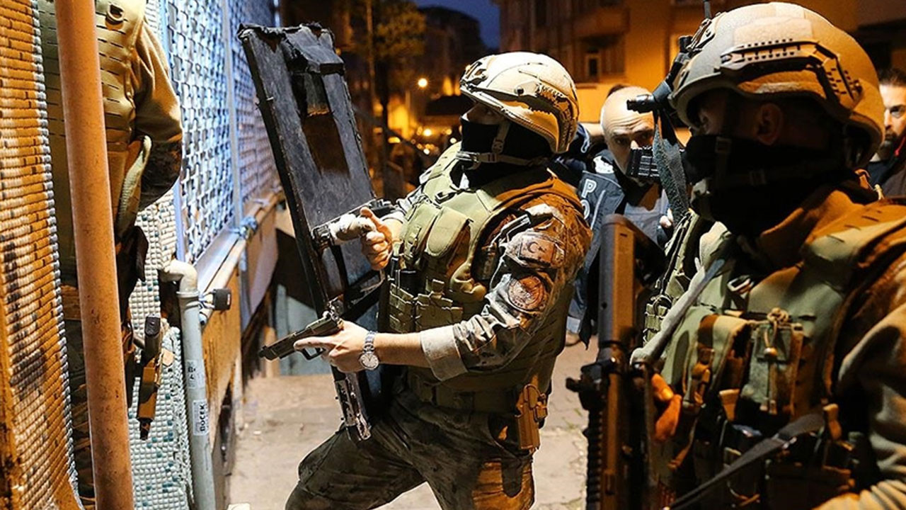 76 ilde dev operasyon! 2 bin 365 şüpheli yakalandı
