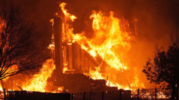 ABD yeni yıla Colorado'daki yangınların gölgesinde giriyor: En az 580 ev yandı