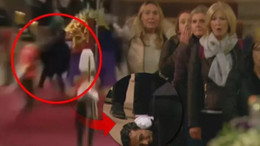 Kraliçenin tabutunun başında şoke eden olay!