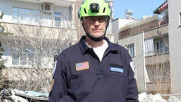 ABD'li isim Gölcük depreminden sonra şimdi de Adıyaman'da hayat kurtarıyor