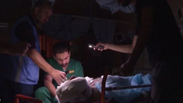 Telefon ışığında ameliyat! Gazze'de sağlık sistemi çökmeyle karşı karşıya