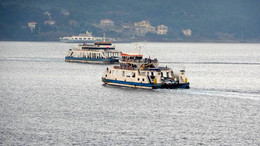 Çanakkale'de feribot seferlerine fırtına engeli!