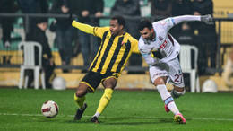 İstanbulspor - Trabzonspor maçı neden durdu, tekrar oynanacak mı?