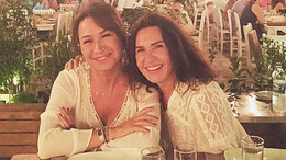 Demet Akbağ’ın kız kardeşi kimdir?