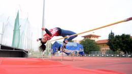 (ÖZEL) Beden eğitimi öğretmeni keşfetti, yüksek atlamada Türkiye şampiyonu oldu