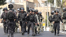 İsrail polisi Al Jazeera'nın ofisini bastı; ekipmanlara el koydu