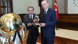 Cumhurbaşkanı Erdoğan, Galatasaray heyetini kabul etti