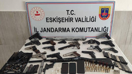 Ev, silah atölyesi gibi!