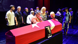 Kenan Işık için AKM'de tören: Sevenleri onu yalnız bırakmadı...