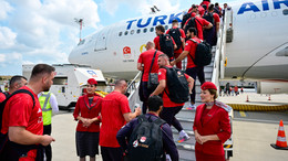 Milli sporcular, olimpiyat oyunları için Paris’e uğurlandı