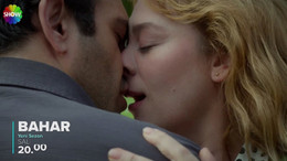 Bahar ve Evren'den ilk öpüşme sahnesi geldi!