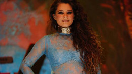 Atiye, sahnede üçüncü çocuk müjdesi