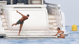 Ronaldo ve sevgilisinin yat keyfi