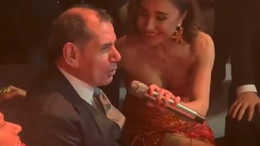 Galatasaray Başkanı Dursun Özbek'ten 'Sarı Gelin' performansı: Sosyal medyada gündem oldu