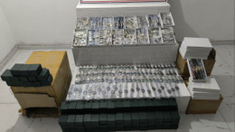 Gaziantep jandarmasından kaçakçılara darbe: Milyonlarca liralık replika saat ele geçirildi