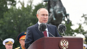 Putin: "Dünyada benzeri olmayan hipersonik silah sistemine sahibiz"