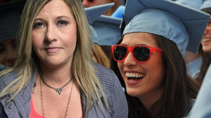 Bu kadarına da pes! 48 yaşındaki anne kızının kimliğini çaldı, kendine yeni bir hayat kurdu!