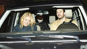 Burcu Esmersoy'un gizemli sevgilisi ilk kez görüntülendi!