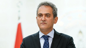 Bakan Özer açıkladı: Ara tatil olacak mı?