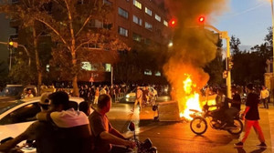 İran'da protestolar büyüyor! 2 bin kişi gözaltına alındı