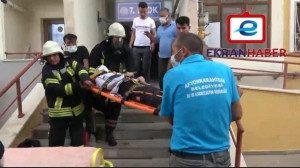 Önce kızını attı, sonra kendisi atladı!