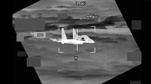 ABD-Çin savaş uçakları birbirine 3 metre yakınlaştı