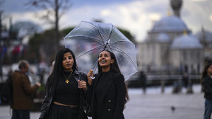 Meteoroloji'den İstanbul, Ankara, İzmir dahil 64 şehre uyarı