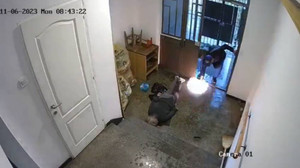 Romanya'da güvenlik kamerasına yansıyan vahşet!