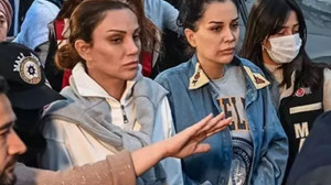 Dilan Polat ve kardeşi Sıla Doğu ilk cezaevi kavgasını yaşadı! Gardiyanlar zor ayırdı