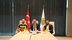 MKE Ankaragücü, İtalyan futbolcu Riccardo Saponara'yı transfer etti