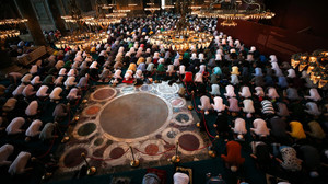 Bayram namazı saat kaçta kılınacak 2024? Diyanet İstanbul, Ankara, Bursa, İzmir tüm iller bayram namazı saatleri