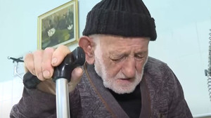 Çöp evden kurtarılmıştı! Yaşlı adamla ilgili acı tesadüf böyle ortaya çıktı