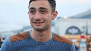 Ağaca çarpan motosikletin sürücüsü öldü