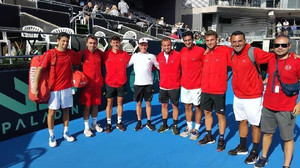 Teniste 2 gurur birden 